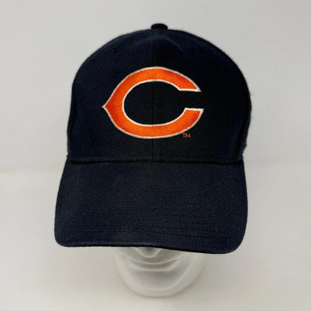 Vtg New Era Pro Model Chicago Bears Hat Navy Blue NFL 7-1/4 Fitted Green Brim‎